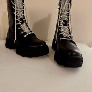 Black Lace-Up Women's Boots